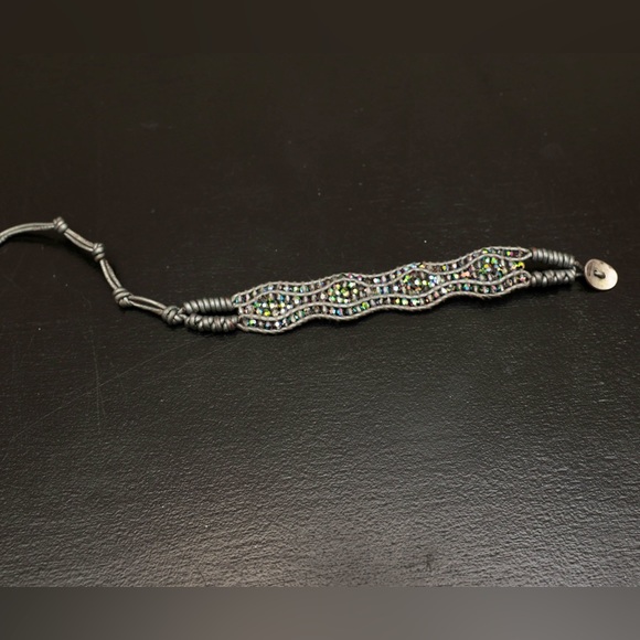 Chan Luu vintage iridescent leather and stone bracelet - Picture 2 of 3